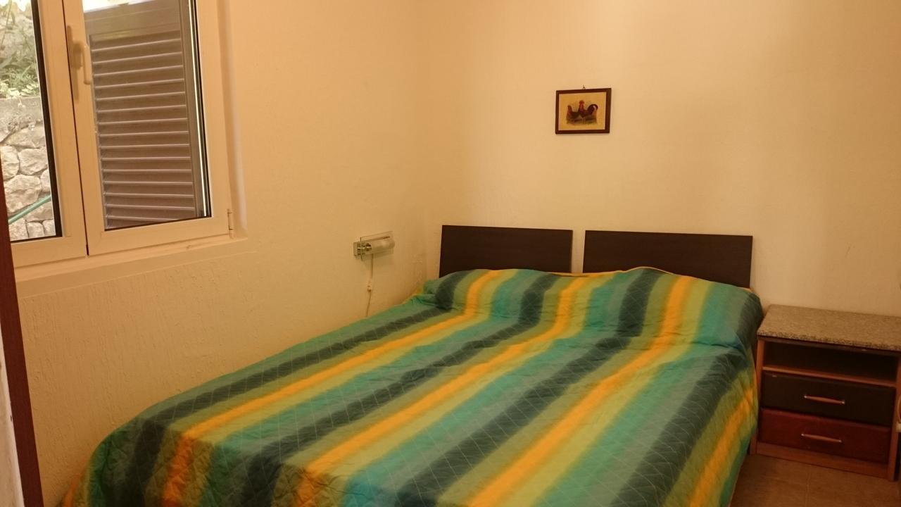 Bg Apartman Sutomore Exterior foto
